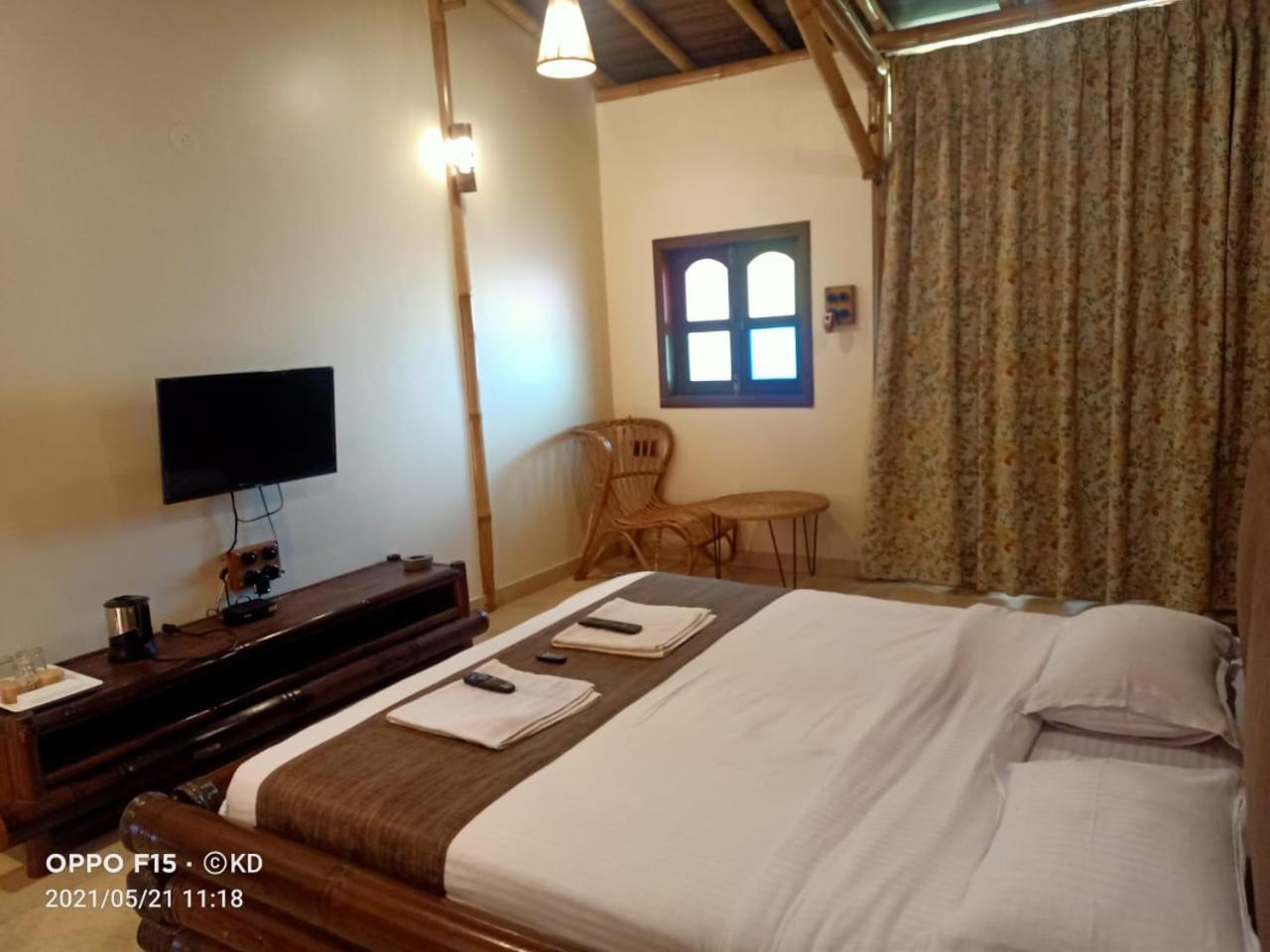 Bamboo And Bricks Resort Welhe ภายนอก รูปภาพ