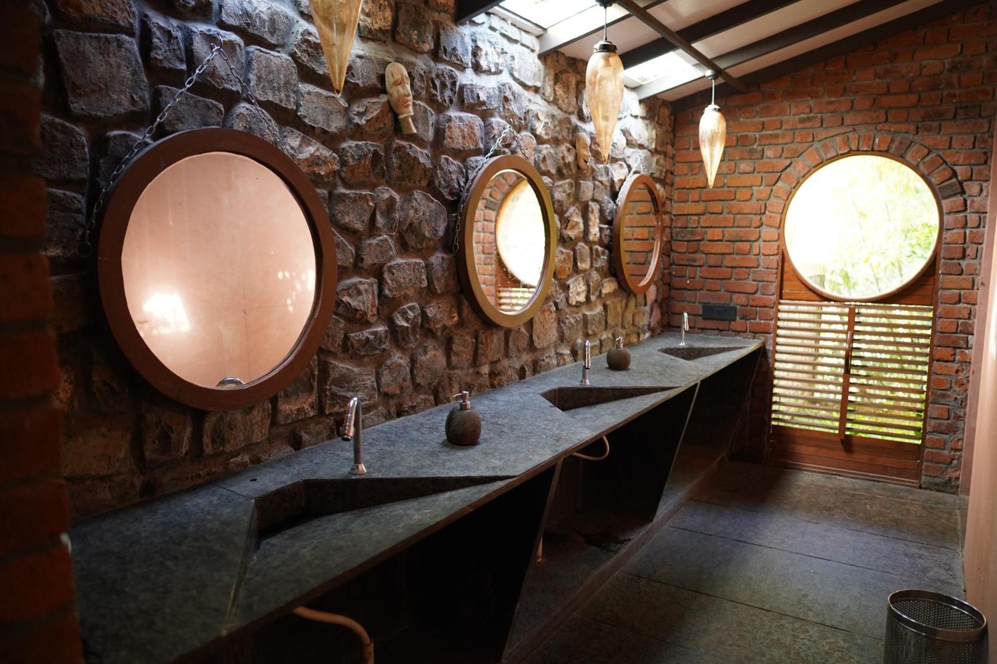 Bamboo And Bricks Resort Welhe ภายนอก รูปภาพ